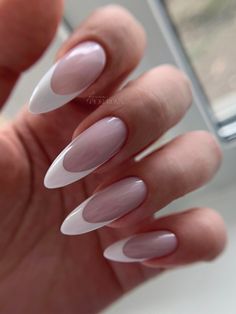 Французкий маникюр френч маникюр2023 Christmas Nails Designs, Summer Nails Colors Designs, Soft Gel Nails, Black Acrylic Nails, Vibrant Nails, Blush Nails, Coffin Shape Nails, Almond Acrylic Nails, Cute Gel Nails