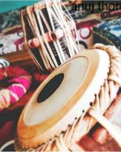 an image of musical instruments that are on the table