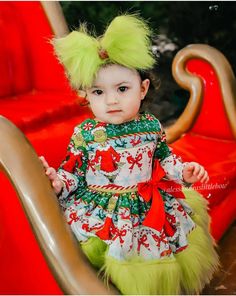 How the Grinch stole Christmas 2020 Cupcake Skirt, Baby Grinch, Fur Skirt, Sweet Pictures, The Grinch Stole Christmas, Kids Christmas Outfits, Green Fur, Christmas Clothes, Grinch Stole Christmas