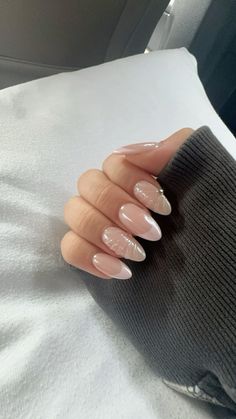 #nails Ariana Grande Inspired Nails, Ariana Grande Nails Ideas, Thai Nails, Acrylic Nail Aesthetic, Ariana Nails, Pink Clear Nails, Pretty Girl Nails, Ariana Grande Nails, Short Nail Inspo