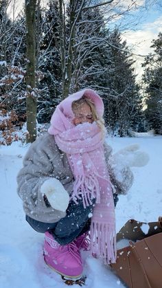 Winter Pfp, Snow Pics, Winter Princess, Playing In The Snow, Snow Trip, Creative Christmas Trees, Snow Outfit, Winter Mood