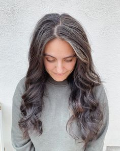 I love seeing how many women are embracing their gray hair and sharing their journeys on social media. As women, we tend to have unrealistic expectations for ourselves, in all areas of our lives, and this carries over into our hair. But, the fact is, pretty much all of us will go gray at some Grey Hair And Glasses, Beautiful Gray Hair, Aging Hair