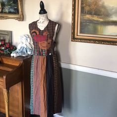 Gorgeous Rare Vintage 1970’s V-Neck Handmade Thanksgiving Turkey Dress.Excellent Vintage Condition For Its 40-Plus Years Of Age. Tie In Back. Add This Adorable Dress To Any Wardrobe 47 Inches Long. Brown Patchwork V-neck Dress, Sleeveless Vintage Dress For Fall, Brown V-neck Patchwork Dresses, Retro Brown Dress For Daywear, Retro Brown Dresses For Daywear, Retro Brown V-neck Dress, Turkey Dress, Sublimation Ideas Projects Inspiration, Thanksgiving Dress