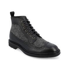 TAFT-Boston Boot Step out polished with a dose of charm in the Taft Boston boot. The lace-up boot displays tweed fabric, a leather wingtip, and brogue accentuation that steps up to the fashion game. A leather lining and cushioned leather insole take care of your comfort needs, while a rubber commando sole stays bold while offering enough support. Black Brogue Ankle Lace-up Boots, Black Lace-up Ankle Boots With Vibram Sole, Tweed Fabric, Active Wear Outfits, Athletic Sneakers, Athletic Fashion, Boot Shop, Mens Activewear, Lace Up Boots