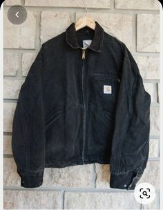 Link: https://amzn.to/3uzQgo3 Vintage Jacket Men, Grunge Jacket, 90s Jacket, Carhartt Jacket, 90s Grunge, Streetwear Men Outfits, Look Vintage, Dream Clothes, Vintage Jacket