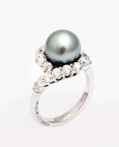 For Sale on 1stDibs - A Silver gray Tahitian pearl and white diamonds ring from FERRUCCI Entirely made in 18k white gold, Size 6.75 Diamond total carat weight of 1.72 carat Tahitian Pearl Ring, Pearl Diamond Ring, Pearl Cocktail Ring, Pearl Wedding Ring, Victorian Engagement Rings, Marquise Shape Diamond, Tahitian Black Pearls, Pearl And Diamond Ring, Vintage Style Rings