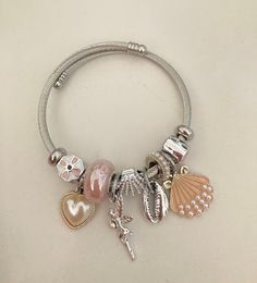 Pandora Bracelet On Wrist, Pandora Bracelet Designs, Earthy Jewelry, Expensive Jewelry Luxury, Pandora Bracelet Charms, Classy Jewelry, Expensive Jewelry, Stacked Jewelry