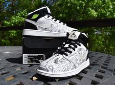 Nike Air Jordan 1 Mid SE GS 'DIY' Doodle 2021   White-Black-Volt DC4099-100   Youth Size 6Y or Women Size 7.5 Shoes are Pre-owned Only Worn a Few Times Still in Great Condition See Pictures for Details Comes with Original Box Ships same day or next business day Air Jordan 1 Mid Se Diamond, Black And White Jordan 1 Mid, Air Jordan 1 Mid Black And White, Jordan 1 Mid White Metallic Gold Obsidian, Air Jordan 1 Mid Gs, Air Jordan 1 Mid Se, Nike Air Jordan 1 Mid, Air Jordan 1 Mid, Jordan 1 Mid