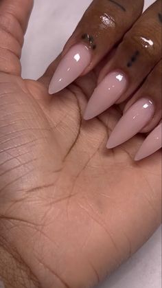 Baddie Almond Nails, Capricorn Szn, Bad Nails, Tapered Square Nails, Long Acrylic Nail Designs, Casual Nails, Dope Nail Designs, Short Square Acrylic Nails, Classic Nails