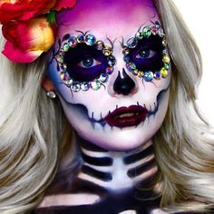 Candy Skull Makeup, Mexican Wallpaper, Skull Makeup Tutorial, Halloween Sugar Skull, Minion Halloween, Holloween Makeup, Dead Makeup, Sugar Skull Halloween