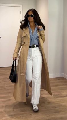 Classy Dressing, Woman Tips, Sofia Richie, Christmas Outfits, Looks Street Style, Trendy Outfit, Casual Weekend, Women Outfit