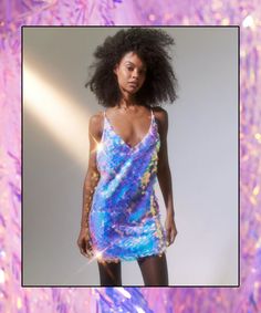 15 Sequin Dresses To Sparkle In This New Year’s Eve #refinery29 https://www.refinery29.com/en-us/sequin-dresses Sarah Jessica Parker Hair, New York Summer, Gloves Fashion, Sequin Dresses, Full Length Gowns, Cocktail Attire, Black Sequin Dress, Hollywood Fashion, Fashion Videos