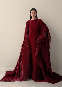 Chana Marelus, Robes Glamour, Red Outfits, Dress Photography, Hollywood Style, Couture Dress, فستان سهرة, Modest Clothing, Modest Fashion Outfits