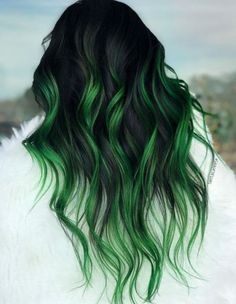 Green Balyage Long Hair, Crazy Hair Dye, Black Green Hair, Green Ombre Hair, Green Hair Color Ideas, Hair Claims, Black And Green Hair, Hair Color Styles, Underneath Hair Color Ideas