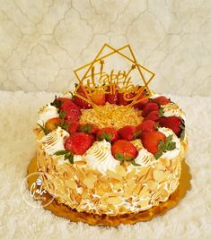 Almendras, fresas,suspiro Dominicano Birthday Cake, Pastel