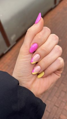 Pink An Yellow Nails, Pink And Yellow Nails Pastel, Yellow Pink Nails Design, Pink Yellow White Nails, Pink And Yellow Almond Nails, Pink Yellow Nail Designs, Pink And Yellow Nails Design, Pink Pastel Nails Design, Neon Pink And Yellow Nails Art Designs