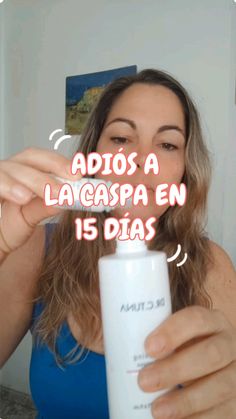 Adiós a la caspa en 15 días con este truco de Farmasi. añadiendo 15 gotas del serum de Tea Tree a tu shampoo Reviving de Farmasi y listo. Adiós caspa👏🏼 Thymus Vulgaris, Serum Facial, Rosmarinus Officinalis, Melaleuca Alternifolia, Hair Serum, Dandruff, Tea Tree Oil, Cosmetology, Hair Health