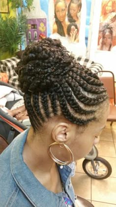 Corn Row Updo Hairstyles, Cornrow Updo Ideas, Braided Bun Styles For Black Women, Cornrow Buns For Black Hair, Cornrows Bun Low, Corn Row Bun, Braided Updo Hairstyles For Black Women, Cornrows Updo Bun, Updo Cornrows Braids Black Women