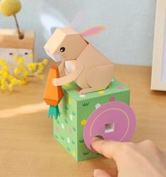 PAPERMAU: Easter Celebration - Cute Rabbit Movable Paper Toy - by Keisuke Saka Rabbit Paper Craft, Paper Toys Printable, Cute Papercraft, Paper Toy Design, Automata Toys, 3d Packaging, Rabbit Paper, Rabbit Diy