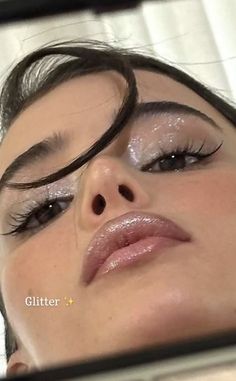 Mid Contrast Makeup, Light Contrast Makeup, Eye Makeup Glitter, Going Out Makeup, Face Art Makeup, Magical Makeup, Stunning Makeup