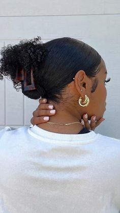 Claw Clip Hairstyles, Quick Natural Hair Styles, Hair Textures, Clip Hairstyles