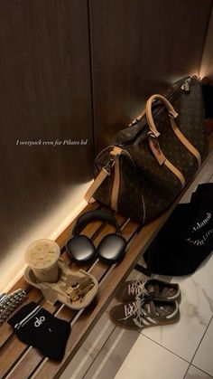 Life Vision Board, Handbag Essentials, Luxury Lifestyle Dreams, Future Lifestyle, Rich Life, Dream Lifestyle, New Energy, Essential Bag, Instagram Story Ideas