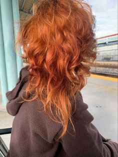 Orange Grunge Hair, Short Fluffy Ginger Hair, Muted Orange Hair, Alt Ginger Hair, Fluffy Ginger Hair, Copper Dyed Hair, Ginger Hair Dye Ideas, Ginger Wolfcut, Rust Hair Color