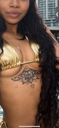 Tattoo Ideas Female Chest Middle, Chest Tat Black Women, Upper Inner Arm Tattoos For Black Women, Tattoo Ideas Female Shoulder Black Women, Lower Leg Tattoos Black Women, Tattoo Under Bum Cheek Black Women, Chest Tattoos Black Women, Pretty Tattoos For Women Back, Upper Body Tattoos For Women