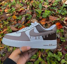 Custom painted drip Airforce 1's. Hand painted brown/neutral hues. Items may vary slightly as each pair is handmade with love 🤎 *Item may be changed to an equivalent size such as boys/mens, depending on inventory. Please refer to sizing chart for reference. 🤎 *I do not offer returns or exchanges on custom items because each one is made specially for you  *if there is a shoe default, whether from myself or after purchase, I do offer free fixes on any custom item🤎 -I strive for the best customer service possible so please feel free to reach out to me with any concerns and I will work to get you the best result, because without you, this isn't possible     -Stay SimplyUncustomary Basket Nike Air Force 1 Custom, Cute Nike Air Force 1 High Top, Nike Air Force Customized, Nike Air Force 1 Custom Teal, Nike Air Force Ones Hightop, Custom Nike Air Force 3d, Custom Nike Shoes Trendy, Custom Nike Air Jordans, Custom Nike Shoes Cheap