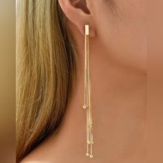 Gold Tassel Earrings Chic Dangle Tassel Earrings For Pierced Ears, Linear Tassel Dangle Earrings, Statement Earrings Bride, Gold Earrings Long, Black Dessert, Sapphire Jewelry Set, Jewellery Aesthetic, Gold Tassel Earrings, Edgy Jewelry