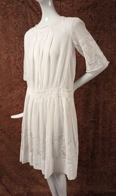 SWEETEST FLAPPER 1920’S WHITE SUMMER DRESS W LACE INSERTION  | eBay 20s White Dress, 1920 White Dress, 1920 Womens Fashion, 1930s White Dress, 1920s White Dress, Summer Lace Dress With Fitted Bodice And Lace Sleeves, White Fitted Midi Dress With Lace Collar, Fitted White Midi Dress With Lace Collar, Summer Dress With Lace Sleeves And Fitted Bodice