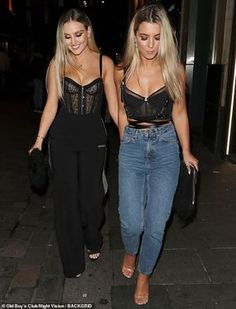 Party Outfits With Jeans, Party Outfits Jeans, Perrie Edwards Outfits, Jean Party Outfits, Jeans Party Outfit, Night Party Outfit, Elegantes Party Outfit, Outfit Ideas Party Night, Fashion Inspo Outfits Minimal Chic