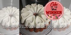 two pictures of cupcakes with white frosting and the words cake of the week winner