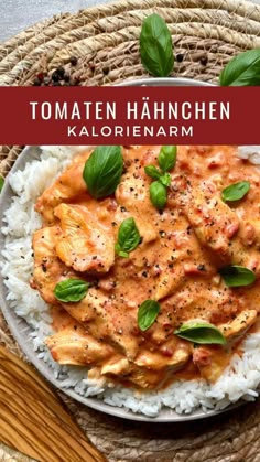 Du bist auf der Suche nach einem guten eiweißreichen Rezept?   Dann habe ich genau das richtige Fitness Meal Prep Rezept für dich.  Dieses einfache gebratene Hähnchen mit Reis Rezept ist lecker, einfach und schnell gekocht.  Lass dich in deiner bewussten Ernährungsweise mit diesem "Eiweiß- Rezept" von mir inspirieren- lass uns loslegen: Gefunden auf https://einfachmalkochen.de/haehnchen-mit-reis-und-tomatensosse/ Fitness Meal Prep, Hashbrown Recipes, Crockpot Recipes Slow Cooker, Chicken Dishes Recipes, Diy Food Recipes, Healthy Lunch, Soul Food, Fresh Food