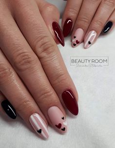 Black Valentines Nails, Vday Nails, February Nails, Almond Nails Designs, Heart Nails, Classy Nails, Fancy Nails