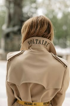 Trenchcoat Outfit, Trench Coat Outfit, Coat Outfit, Moda Vintage, Coat Outfits, Women's Coats, Trench Coats, Fashion Details, Daily Fashion