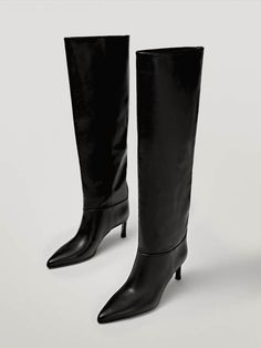 29 Hits At Massimo Dutti | sheerluxe.com Autumn Boots, Massimo Dutti Women, Black High Heel Boots, Minimalist Shoes, Life Care, Water Consumption, Sustainable Practices, Elegant Shoes