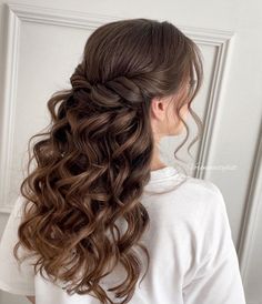 quinceanera hairstyles, quince hair styles, quince hairstyles, hairstyles for quinceanera Simple Prom Hair, Ball Hairstyles, Quince Hairstyles, Prom Hairstyles For Long Hair, Peinados Fáciles Para Cabello Corto, Hairdo For Long Hair, Easy Hairstyles For Long Hair, Homecoming Hairstyles