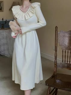 Fashion Dresses Formal, Modest Fashion Hijab, Old Fashion Dresses, Muslimah Fashion Outfits, Muslimah Fashion, Looks Vintage, Fancy Dresses, Modest Outfits