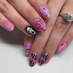 Scream Nails Almond, No You Hang Up Scream Nails, Short Scream Nails, Pink Ghost Face Nails, Pink Scream Halloween Nails, Scream Nails Short, Pink Scream Nails, Scream Halloween Nails, Scream Nail Art