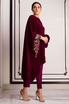 Classy Velvet Dress, Party Dress Pakistani, Velvet Pant Suit, Sania Maskatiya, Asian Wedding Dress Pakistani, Velvet Pant, Dresses Pakistani, Dress Pakistani