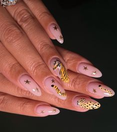 Tiger Design Nails, Lion Nails Designs, Lsu Nails Designs, Pink Tiger Nails, Tiger Lily Nails, Leo Nail Art, Tiger Nail Design, Tiger Nails Designs, Tiger Print Nails