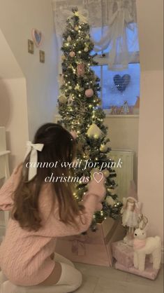 Rose Gold Christmas Aesthetic, Soft Christmas, My Christmas Aesthetic, Coquette Christmas Tree, Christmas Pink