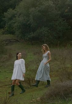 Lucia Core, Countryside Outfit, Immaculate Vibes, Style Themes, Ciao Lucia, Nature Photoshoot, Rustic Romance, Perfect Circle, Autumn Wardrobe