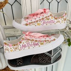 These Custom Converse shoes are sure to make your big day extra special and comfy, they are a perfect gift for Birthdays. All designs are handmade and embellished with a variety of high quality crystals. Designs and Texts *You can choose one of our texts in the personalization section or message us with your own words. *If you want a different Color of shoes message me and I will try my best to get them for you. RIBBON COLOR *Your Shoes will come with the original lace for Converse. *If you woul Quinceanera Converse, Sweet 16 Shoes, Converse Shoes Custom, Shoes Quinceanera, Customized Converse, Custom Converse Shoes, Fifteenth Birthday, Custom Wedding Shoes, Bridal Sneakers