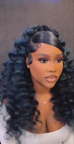 Gray Ponytail For Black Women, 2024 Hairstyles For Black Women, Birthday Updo Hairstyles, Curly Hair Wigs Black Women, Rm Studio, Graduation Hairstyles For Black Women, 21st Birthday Hairstyles, Curly Hair Sew In, Pageant Hair