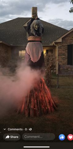 Burning Witch Halloween Decoration, Creepy Witch Halloween Decorations, Halloween House Decorations Outdoor Scary, Witch Themed Haunted House, Paranormal Halloween Decorations, Creepy Halloween House Exterior, Scary Front Yard Halloween Ideas, Halloween Witch Theme Outdoor, Halloween Yard Decorations Scary