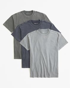 3-pack of our softAF fabric that means this shirt will hold up through every scenario. Our short-sleeve crewneck tee features a straight hem and relaxed-fit silhouette that's slightly roomier through the shoulders and body than our core fit. T Shirts Men, American Clothing, Men's Tops, Hold Ups, American Apparel, Mens Tees, Abercrombie Fitch, Benefits, Relaxed Fit