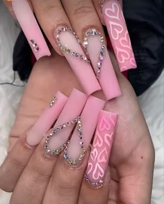 Nails With Hearts, Long Acrylic Nail Designs, Baddie Nails, Valentines Day Nails, Long Acrylic Nails Coffin