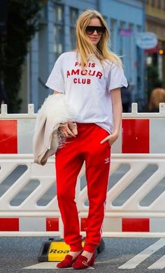 In Adidas pants and Gucci shoes. Photographed by Style Du Monde at Copenhagen Fashion Week. Oversized Shirt Outfit, To Watch, Mode Tips, Athleisure Trend, Sneakers Fashion Outfits, Outfit For Women, Adidas Joggers, Oversized Outfit